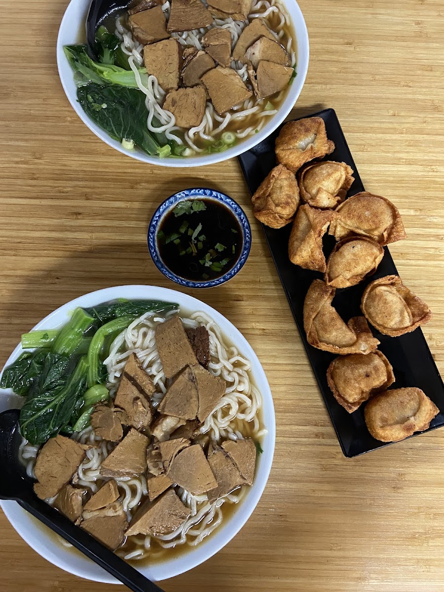 Hot-Dry Noodle